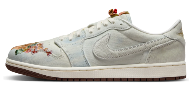 Air Jordan 1 Retro Low OG 'Chinese New Year' 2026 Football Grey Sneakers