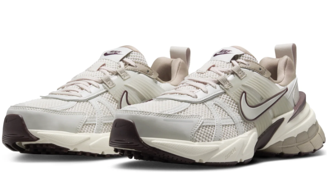 Nike V2K Run – Light Orewood Brown