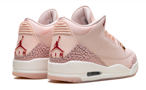 Air Jordan 3 'Valentine's Day' Washed Coral / Gym Red / Sail Sneakers