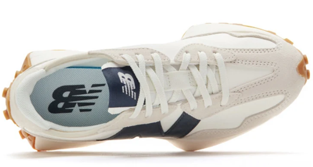 New Balance 327 – Moonbeam / Outerspace | WS327KB