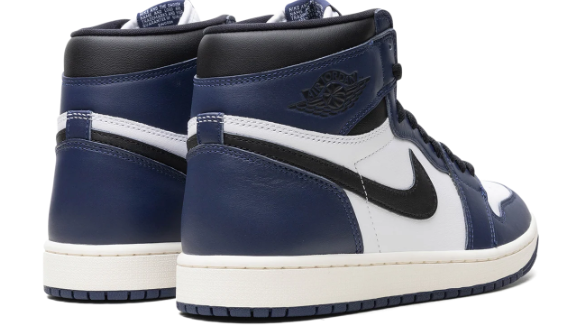 Air Jordan 1 Retro High OG 'Midnight Navy' Sneakers