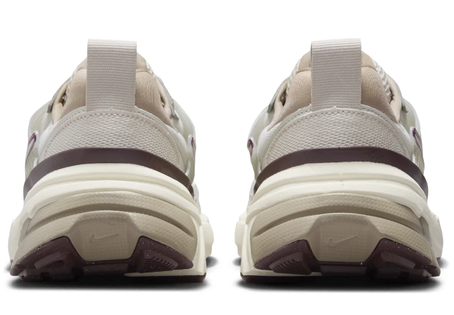 Nike V2K Run – Light Orewood Brown
