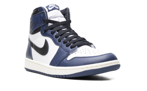 Air Jordan 1 Retro High OG 'Midnight Navy' Sneakers