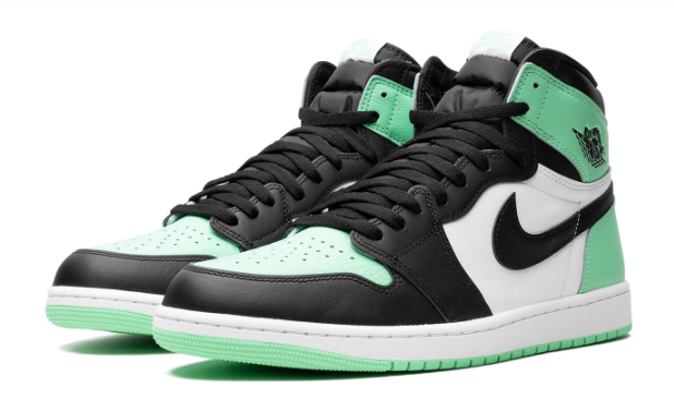 Air Jordan 1 Retro High OG 'Green Glow' White / Black / Green Sneakers