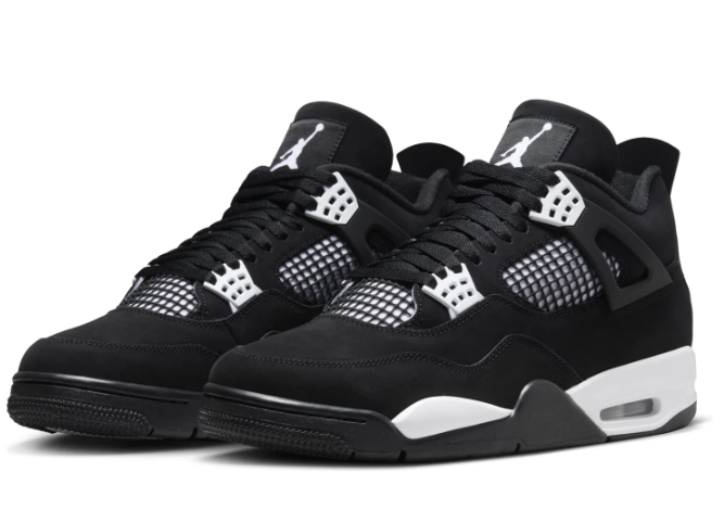 Air Jordan 4 Retro 'White Thunder' Black / White Sneakers