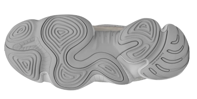 adidas Yeezy 500 – Chunky Low-Top Sneakers