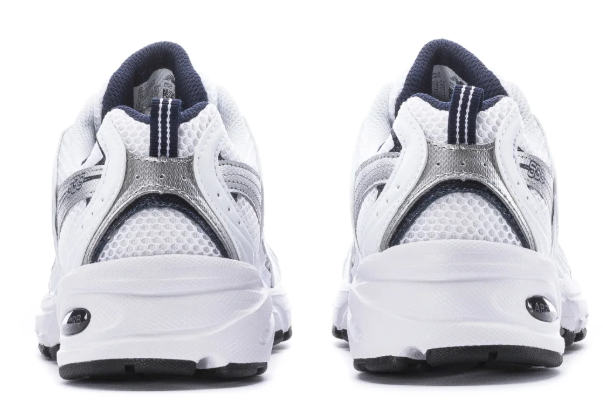 Women's New Balance 530 – White / Silver